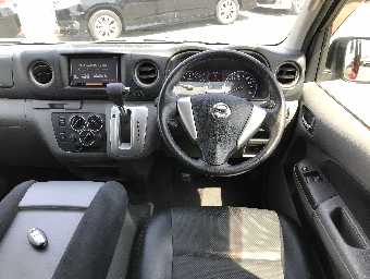 NISSAN NV350 CARAVAN 2013 Image 6