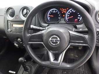 NISSAN NOTE 2017 Image 5