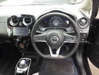 NISSAN NOTE 2017 Image 5