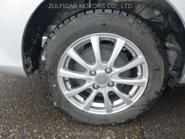 TOYOTA COROLLA AXIO 2017 Image 9