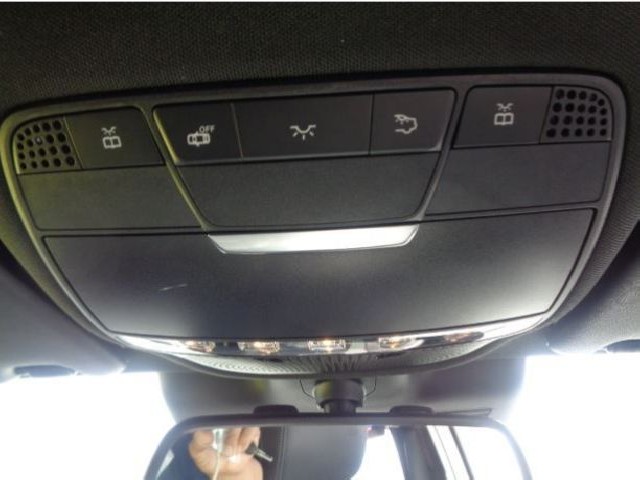 MERCEDES BENZ C CLASS STATION WAGON 2017 Image 46