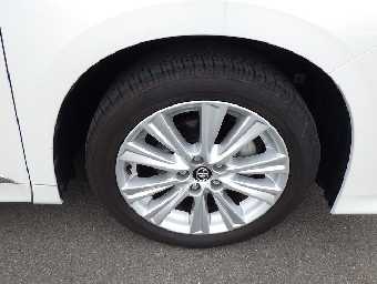 TOYOTA ALPHARD 2017 Image 16