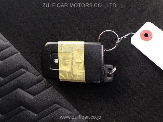 TOYOTA ALPHARD 2017 Image 8