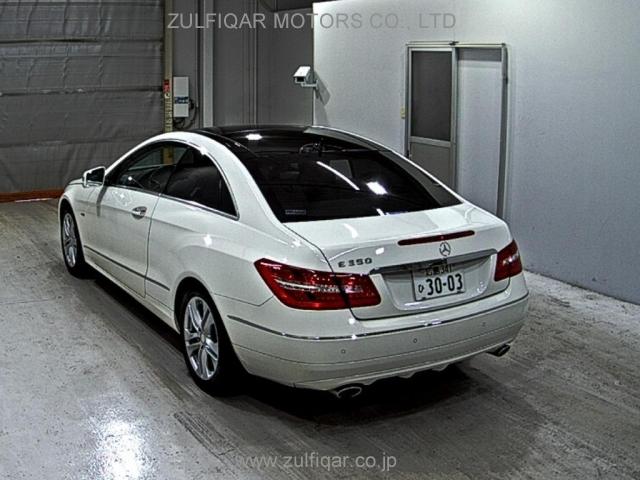 MERCEDES BENZ E CLASS 2012 Image 2