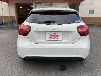 MERCEDES BENZ A CLASS 2017 Image 2