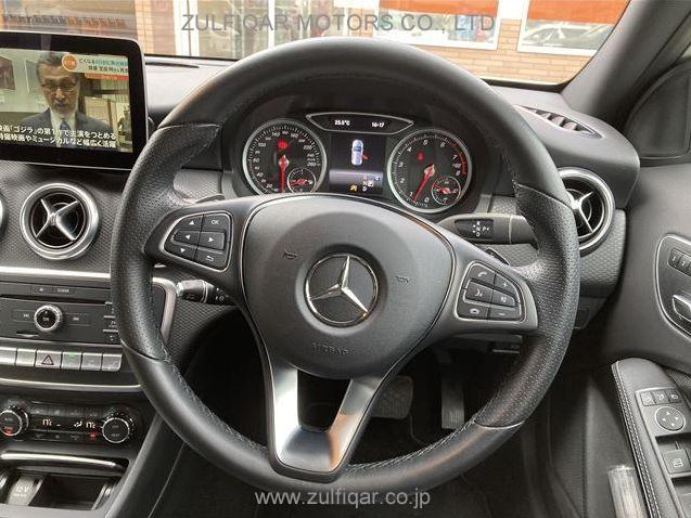 MERCEDES BENZ A CLASS 2017 Image 3