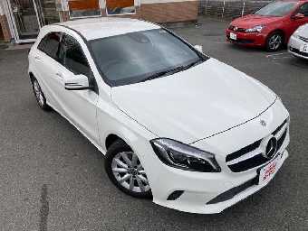MERCEDES BENZ A CLASS 2017 Image 15