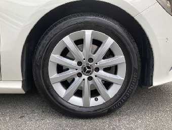 MERCEDES BENZ A CLASS 2017 Image 25