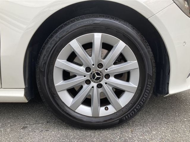 MERCEDES BENZ A CLASS 2017 Image 31