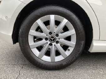 MERCEDES BENZ A CLASS 2017 Image 26