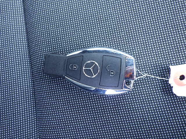 MERCEDES BENZ A CLASS 2017 Image 36