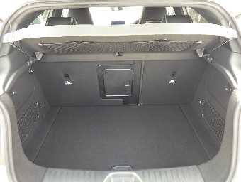 MERCEDES BENZ A CLASS 2017 Image 33