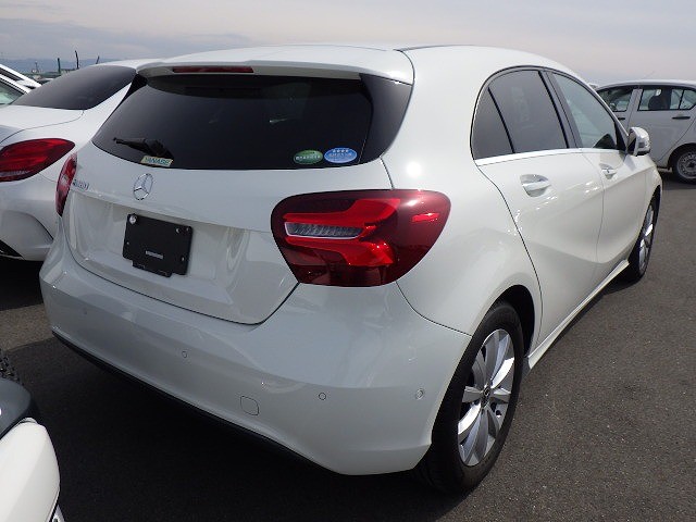 MERCEDES BENZ A CLASS 2017 Image 43