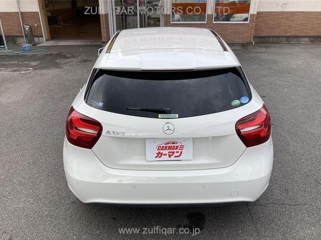 MERCEDES BENZ A CLASS 2017 Image 10