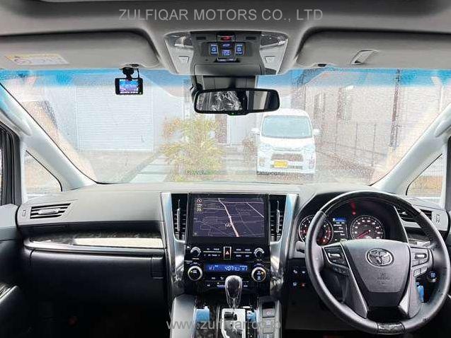 TOYOTA ALPHARD 2021 Image 2