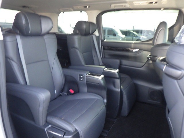TOYOTA ALPHARD 2021 Image 31