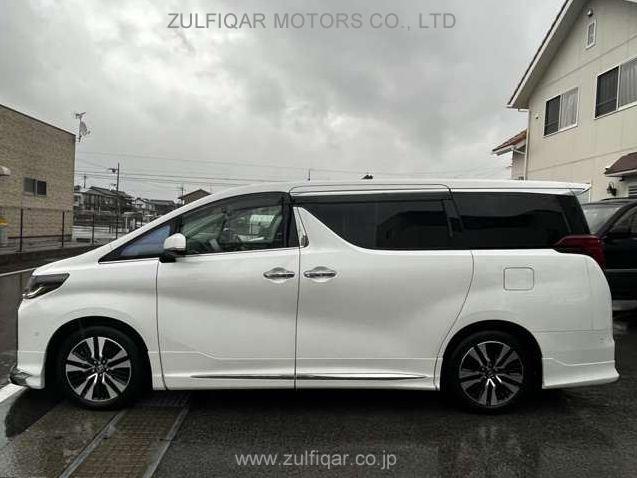 TOYOTA ALPHARD 2021 Image 9