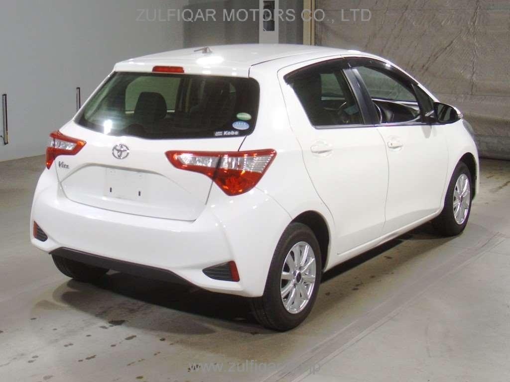 TOYOTA VITZ 2017 Image 2