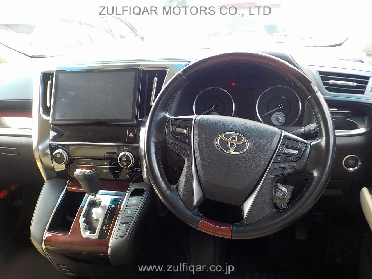 TOYOTA ALPHARD 2017 Image 7