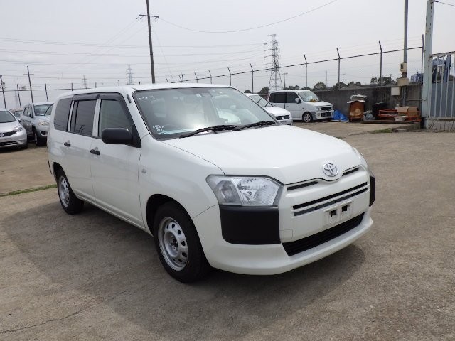 TOYOTA PROBOX 2017 Image 28