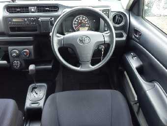 TOYOTA PROBOX 2017 Image 8