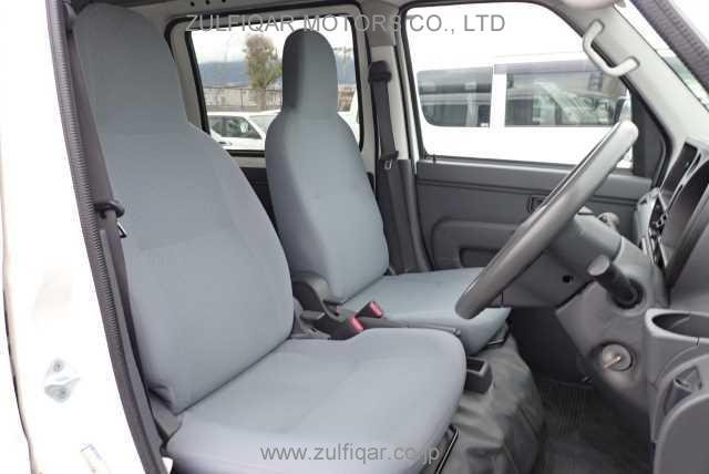 DAIHATSU HIJET CARGO 2017 Image 5