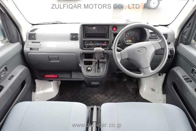 DAIHATSU HIJET CARGO 2017 Image 6