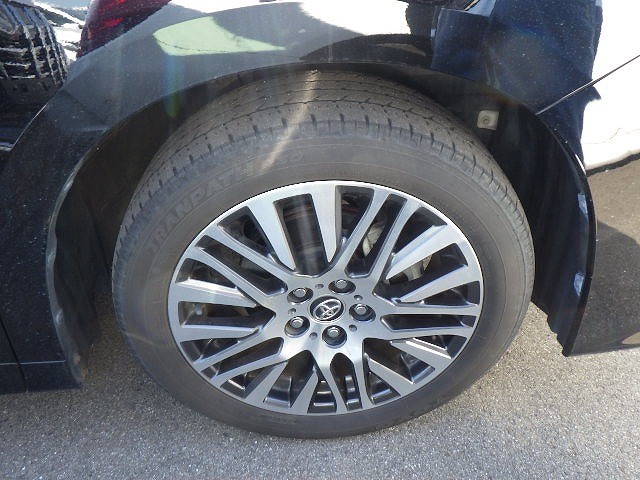 TOYOTA VELLFIRE 2017 Image 20