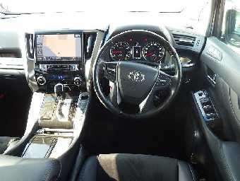 TOYOTA VELLFIRE 2017 Image 5