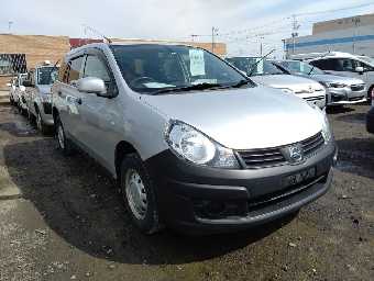 NISSAN A.D S/V 2017 Image 2