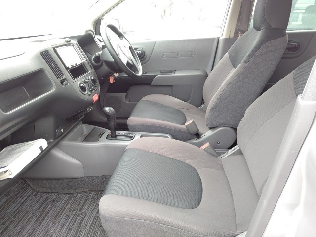 NISSAN A.D S/V 2017 Image 19