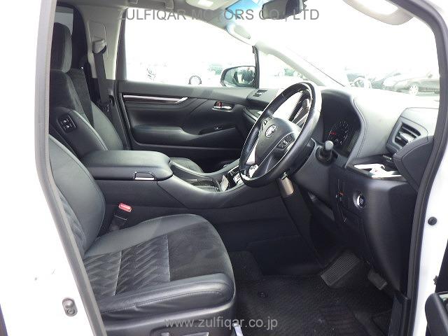 TOYOTA VELLFIRE 2017 Image 11