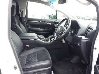 TOYOTA VELLFIRE 2017 Image 11