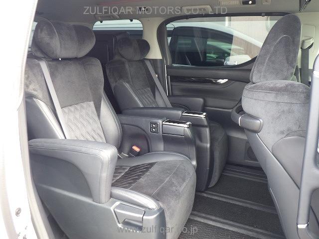 TOYOTA VELLFIRE 2017 Image 12