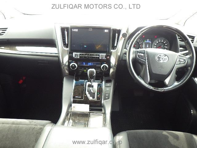 TOYOTA VELLFIRE 2017 Image 8