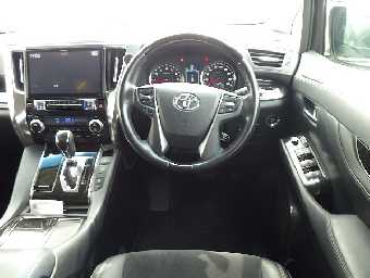 TOYOTA VELLFIRE 2017 Image 9