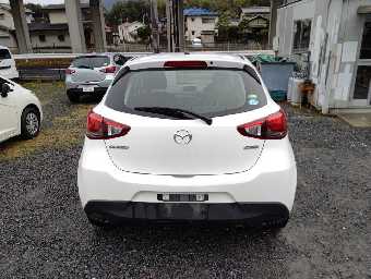 MAZDA DEMIO 2017 Image 3