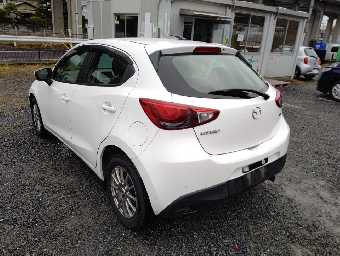 MAZDA DEMIO 2017 Image 4