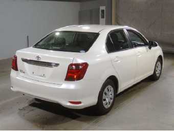 TOYOTA COROLLA AXIO 2018 Image 2