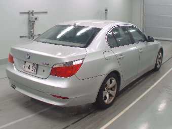 BMW 5 SERIES 2005 Image 2