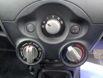 NISSAN MARCH 2017 Image 5