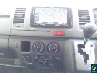 TOYOTA REGIUSACE 2013 Image 6
