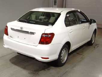 TOYOTA COROLLA AXIO 2017 Image 2
