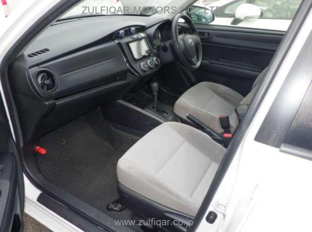 TOYOTA COROLLA AXIO 2017 Image 8