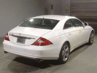 MERCEDES BENZ CLS CLASS 2005 Image 2