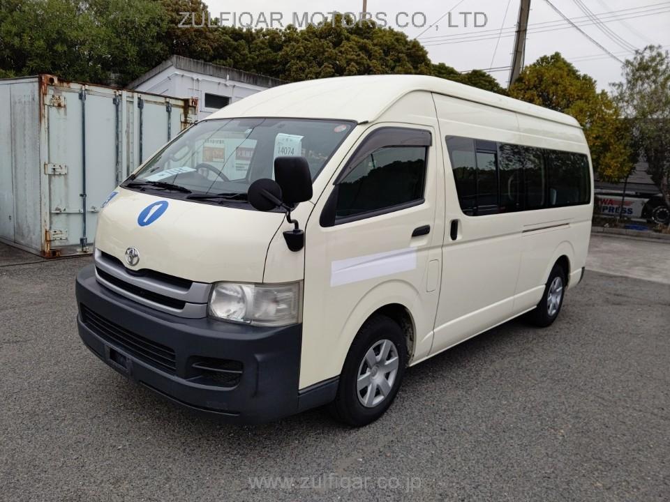 TOYOTA HIACE BUS 2010 Image 1