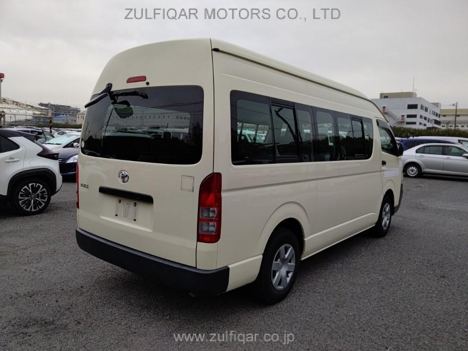 TOYOTA HIACE BUS 2010 Image 2