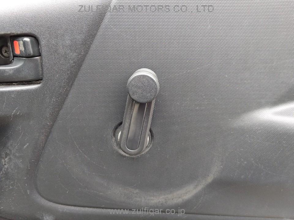 TOYOTA HIACE BUS 2010 Image 12