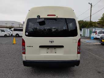 TOYOTA HIACE BUS 2010 Image 3