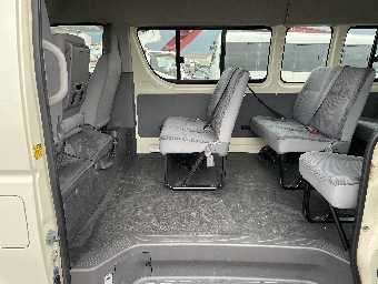 TOYOTA HIACE BUS 2010 Image 18